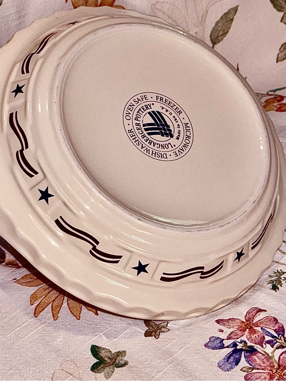 Longaberger Pottery ALL-AMERICAN 🎆🇺🇸🎆 Pie Plate - Picture 4 of 10